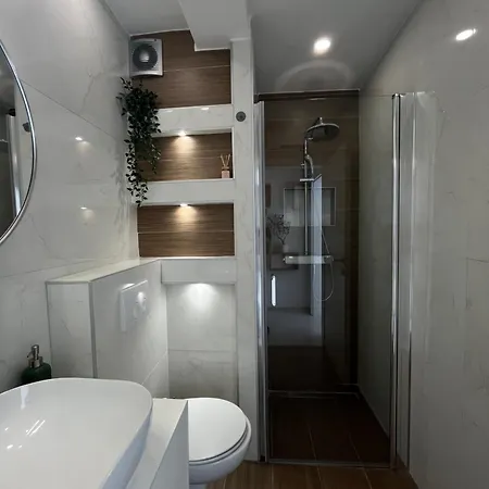 Ostojic Apartament *