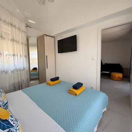 Ostojic Apartment Krk Town